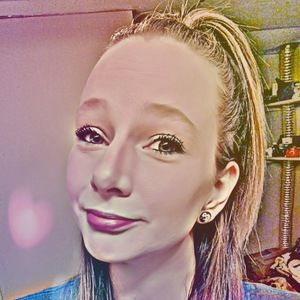 Meet your Posher, Casey